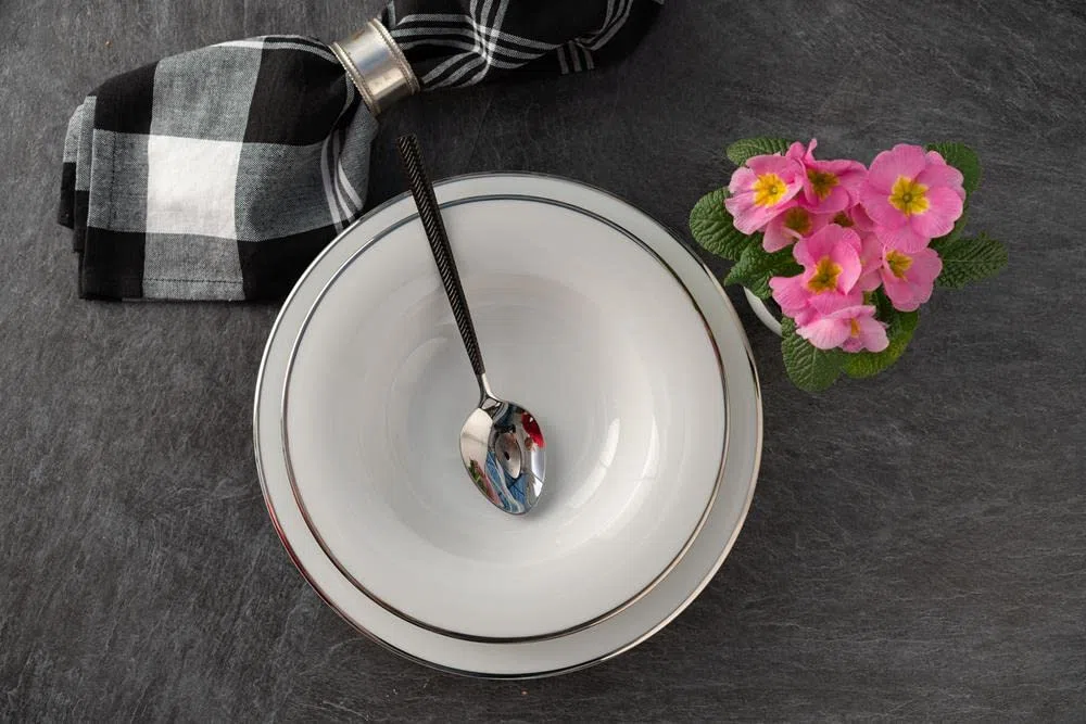 VILLA ITALIA Speiseeservice Porzellan Tafel - Set für 6 Personen Geschirrset - Tafelgeschirr - Teller tief - Dessertteller - PLUS PLATIN NZ137